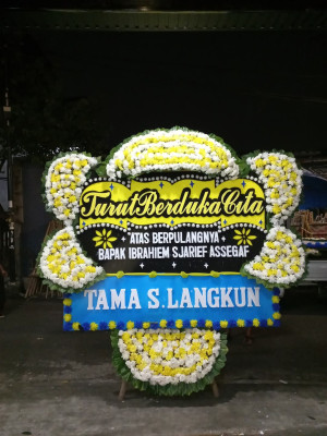 Papan Bunga Duka di Jatirejo